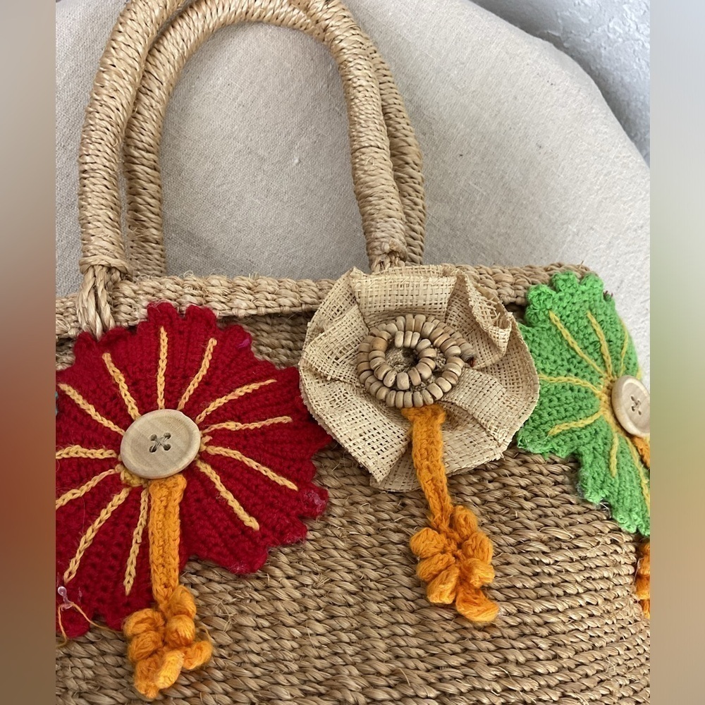 Women’s Tightly Woven Rattan Hand Bag with Crocheted Colorful Flowers - Picture 5 of 13